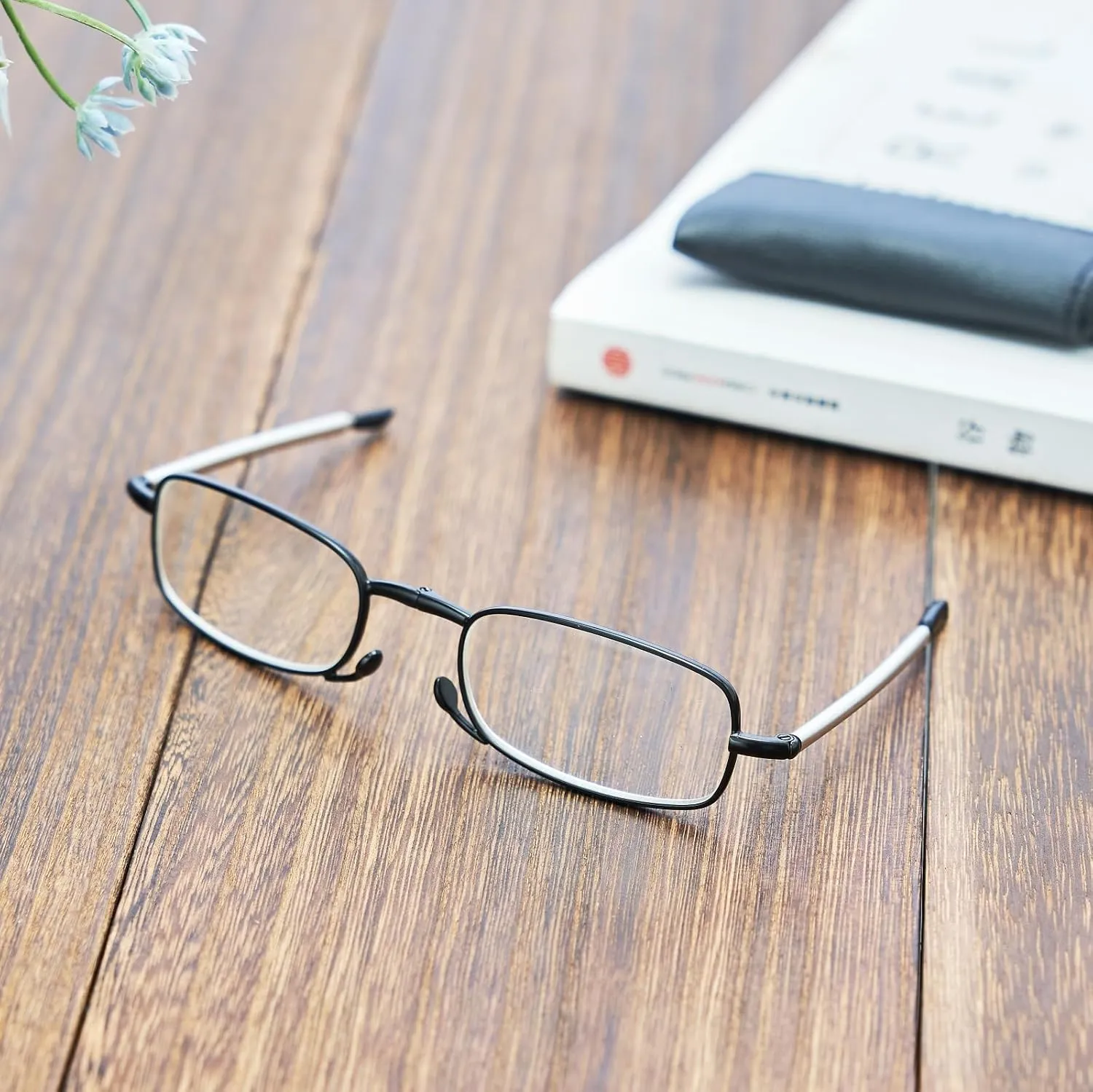 4 Pack Compact Reading Glasses Pocket Foldable Readers for Women Men