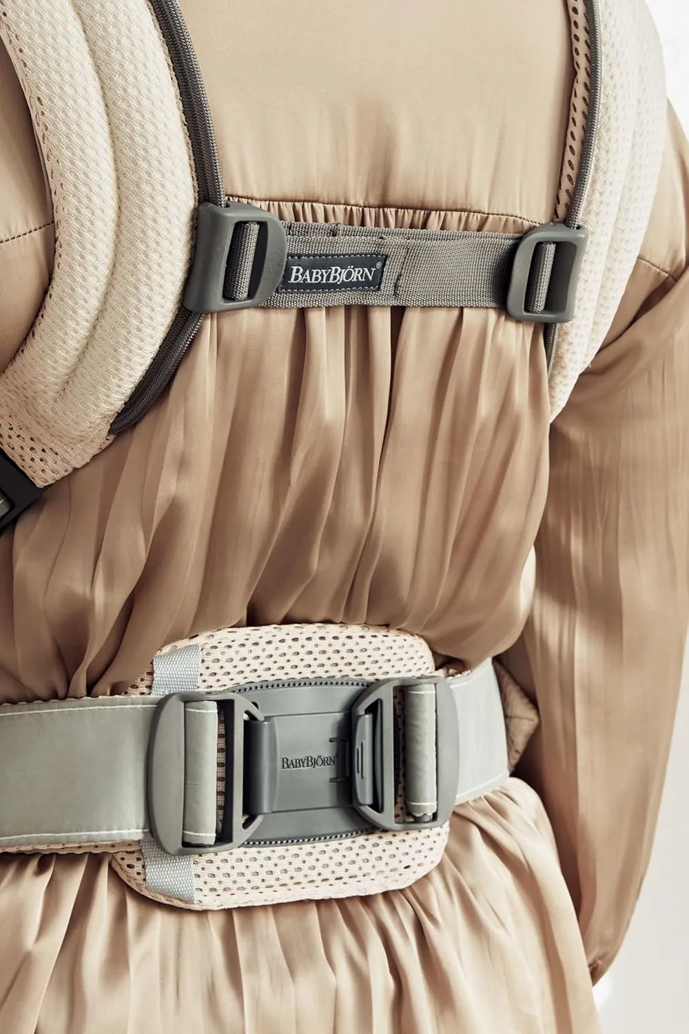 BabyBjörn Baby Carrier Harmony, Cream, 3D Mesh, 3-in-1 Ergonomic Baby Carrier; Newborn, Facing-in, Outward-Facing, and Back Carrying Positions Supported (7-40 lbs), Newborn to Toddler