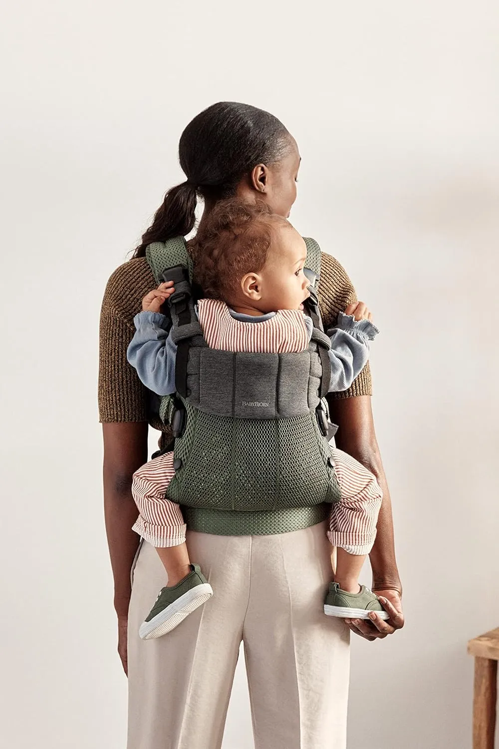 BabyBjörn Baby Carrier Harmony, Dark Green, 3D Mesh | 3-in-1 Ergonomic Baby Carrier; Newborn, Facing-in, Outward-Facing, and Back Carrying Positions Supported (7-40 lbs), Newborn to Toddler