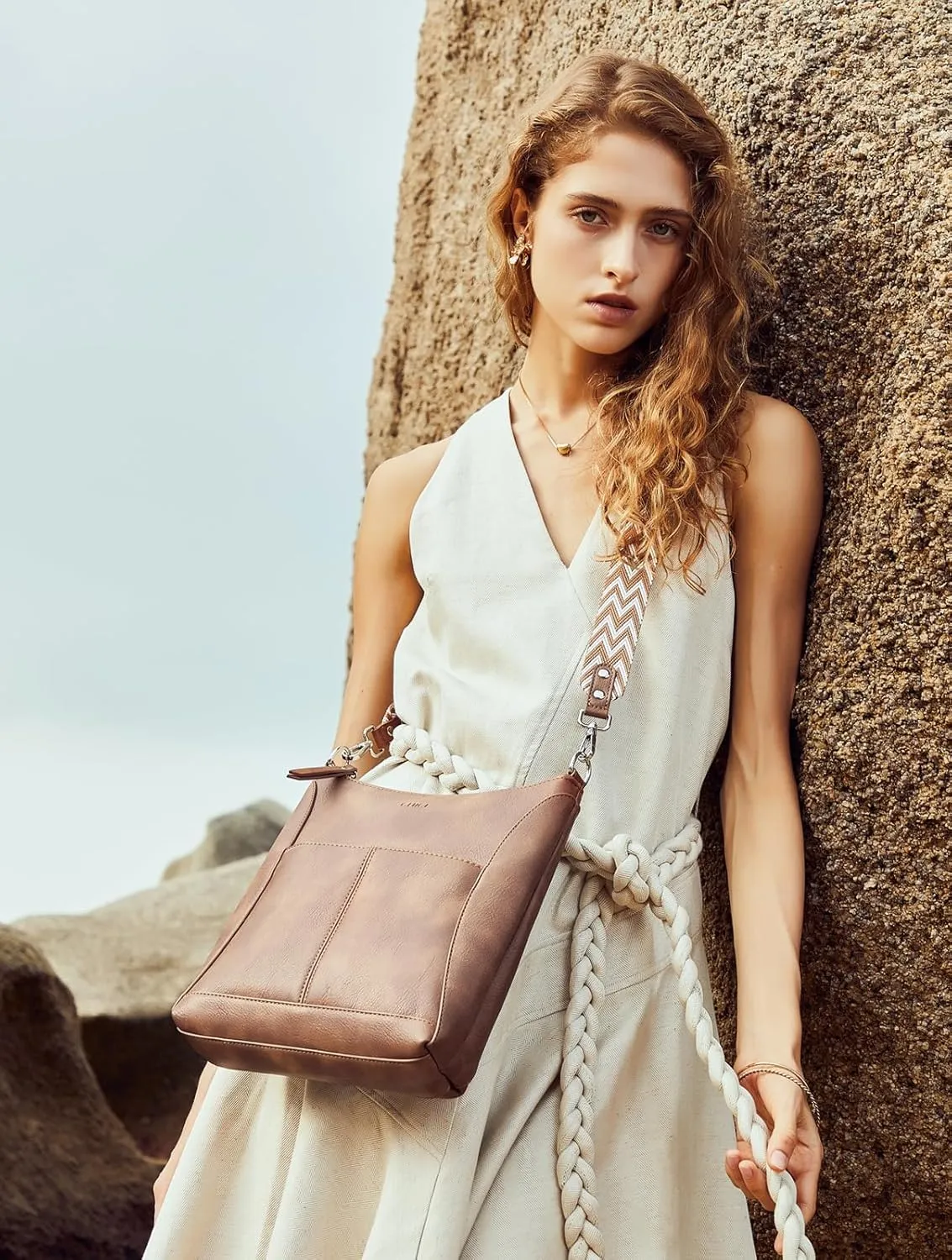 CLUCI Crossbody purses for Women Leather Medium Shoulder Purses Handabgs Vegan Leather Hobo Bags Satchel with Guitar Strap