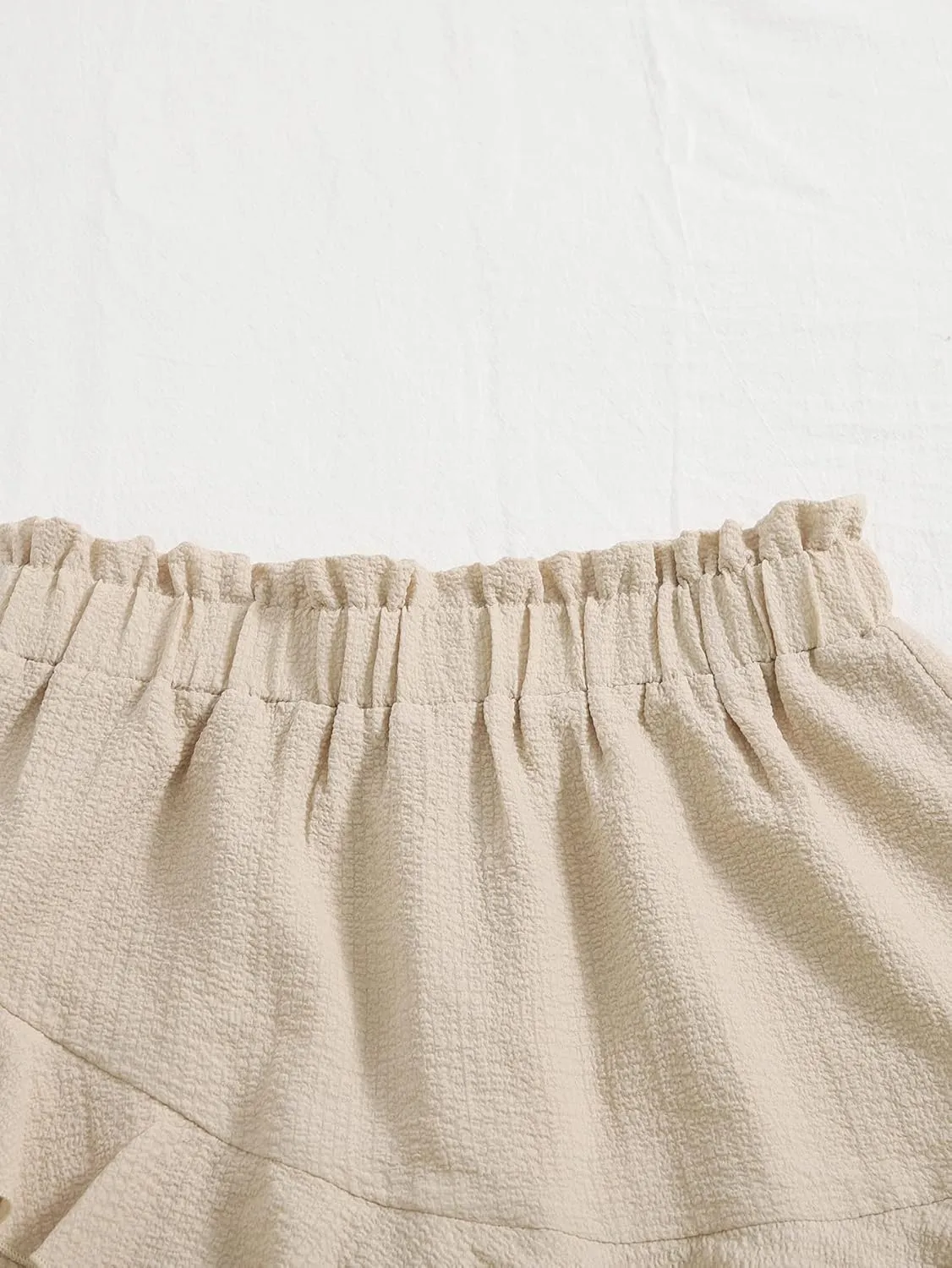 Floerns Women's Boho Paperbag Waist Ruffle Hem Elastic High Waist Cropped Shorts