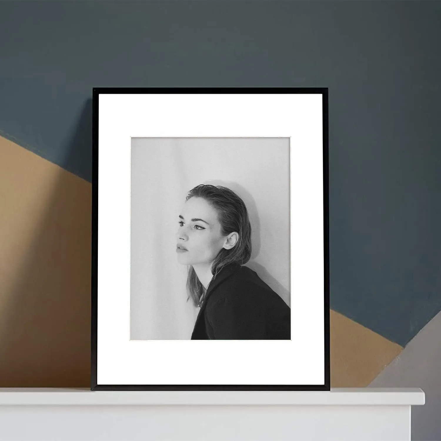 Golden State Art - 11x14 Aluminum Picture Frame - with Mat for 8x10 Photo or Without Mat for 11 x 14 Photo - Real Glass Cover - Simple and Elegant Decor for Wall Mounting - 1 Pack - Black