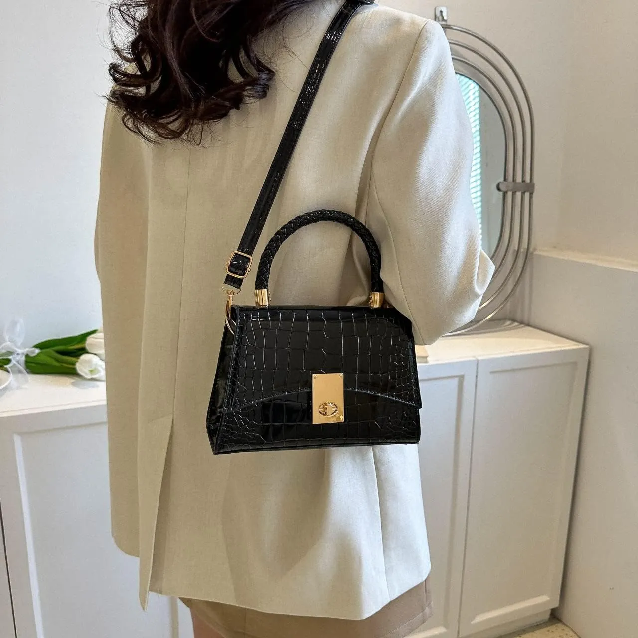 JHVYF Women Small Crossbody Bags Shoulder Bag Classic Satchel Handbags Ladies Cute Purses