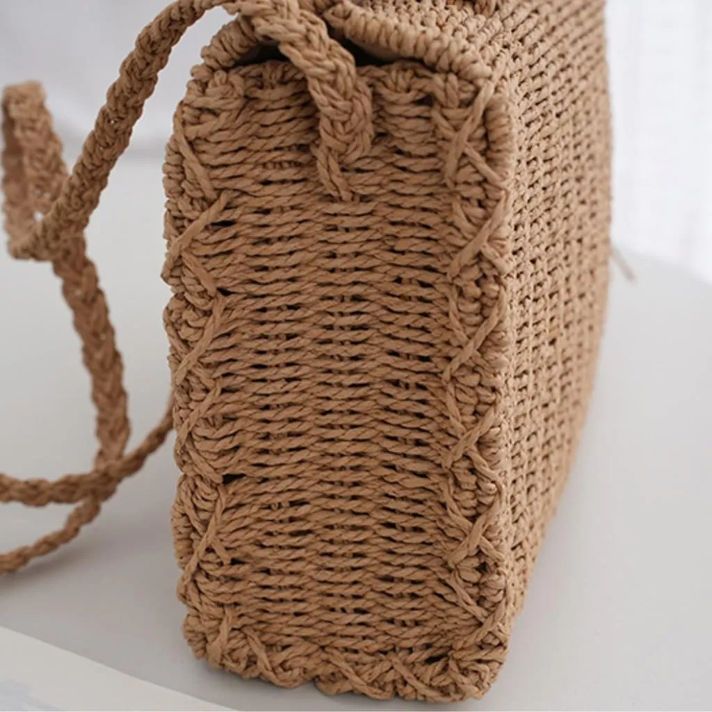 Large capacity Bag Simple Straw Square Handbag with Tassels: Enjoy Natural Ambiance Ladies shoulder Bag