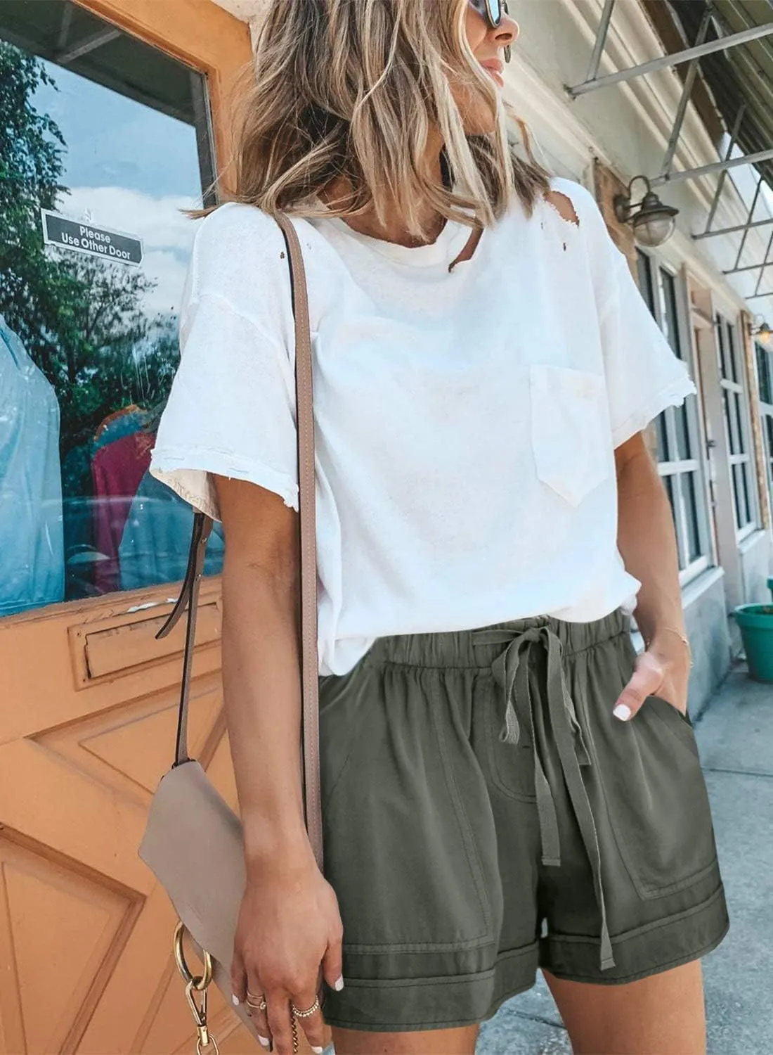 Mosucoirl Women Comfy Drawstring Casual Elastic Waist Pure Color Shorts Summer Beach Lightweight Short Pants with Pockets