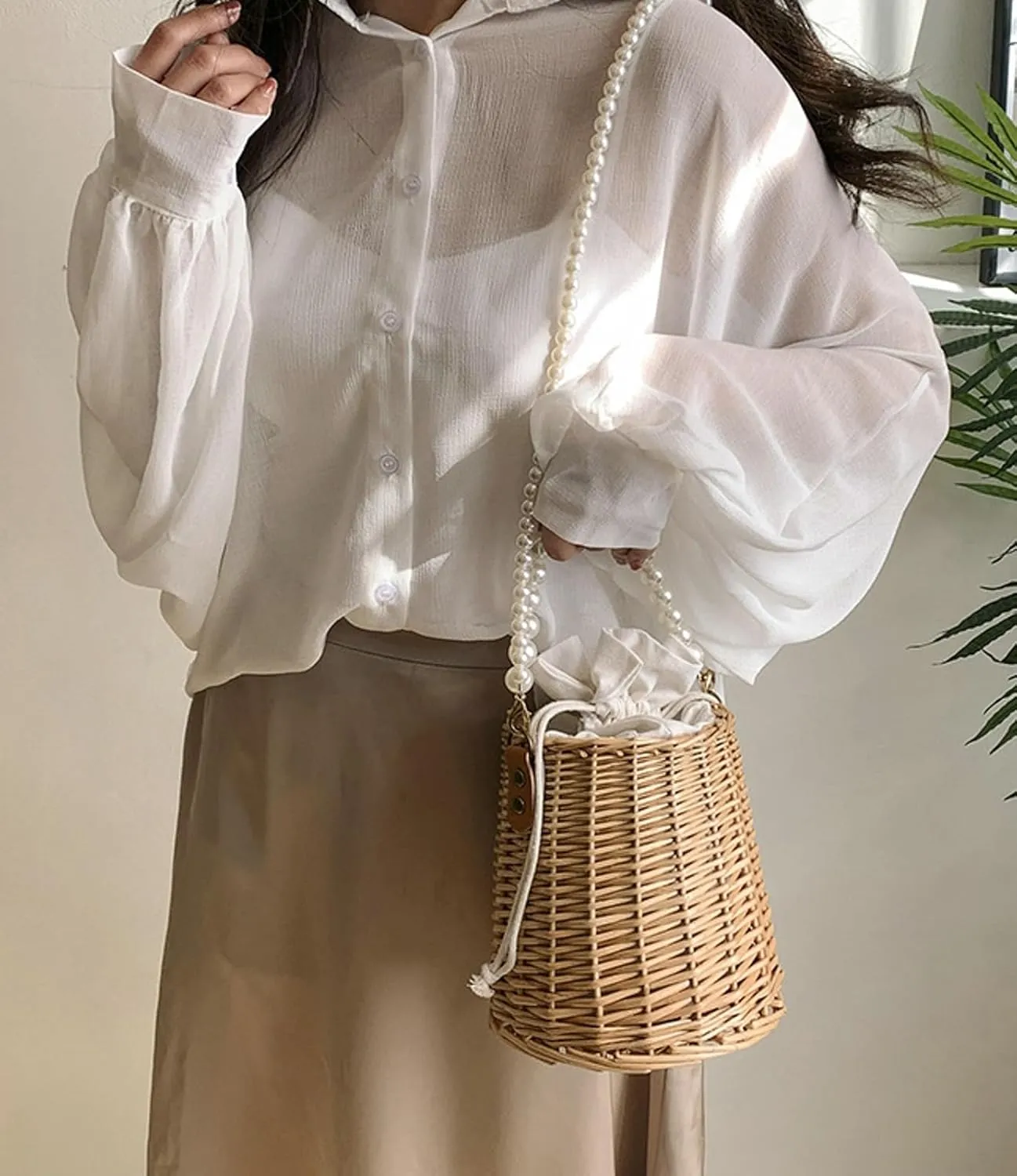 Pearl Crossbody Bucket Handbag Handwoven Mini Straw Basket Vintage Beach Bag Satchel Style Travel Vacation Daily Use