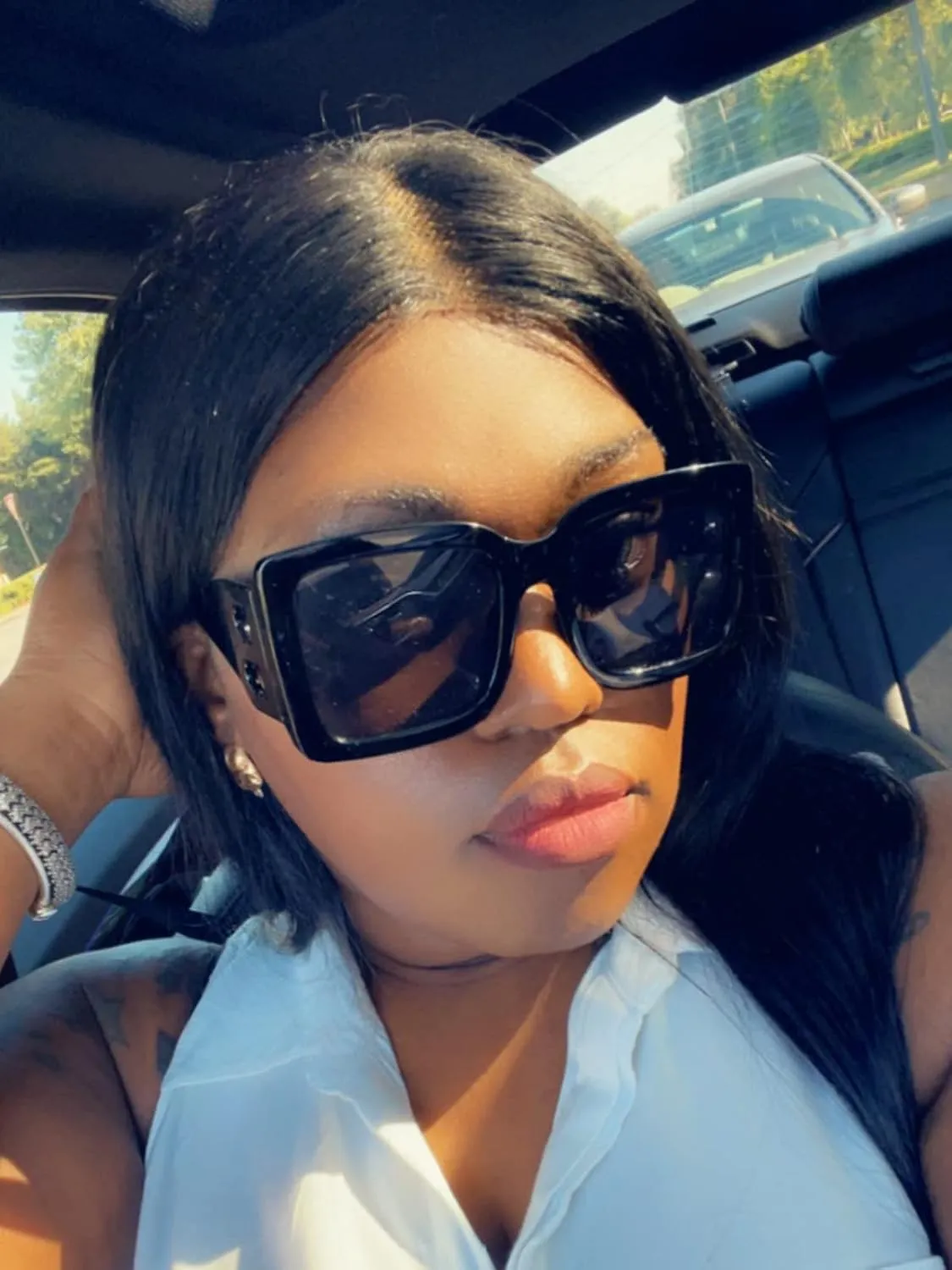 PORADAY Fashion Large Square Sunglasses for Women Men Trendy Black Thick Frame Luxury Designer Sun Glasses Modern Big Frame
