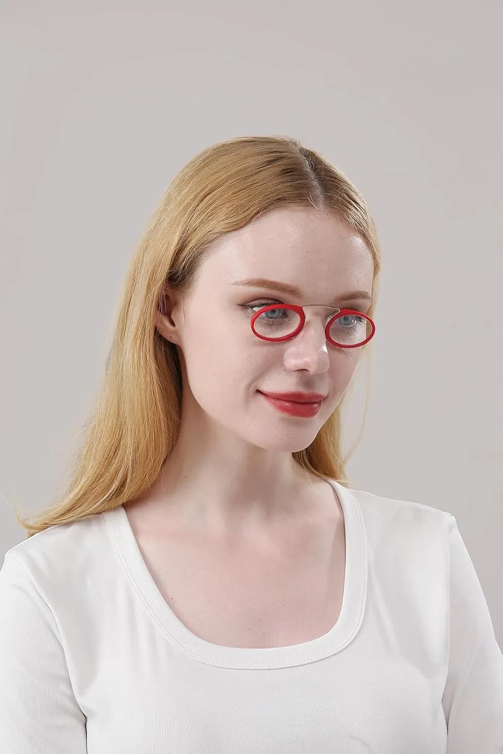 REAVEE 2 Pack Pinch Nose Clip on Reading Glasses Armless for Men Women, No Temple Slim Compact Readers Ultra Thin with Mini Portable Case, Black and Red  1.0