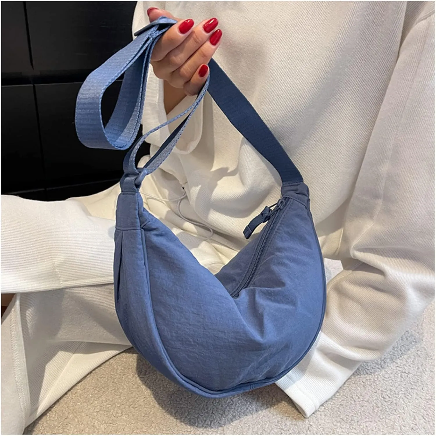 Simple Women Dumpling Crossbody Bag Nylon Crescent Bag Small Sling Crossbody Bag Stylish Shoulder Bag Purse Handbag