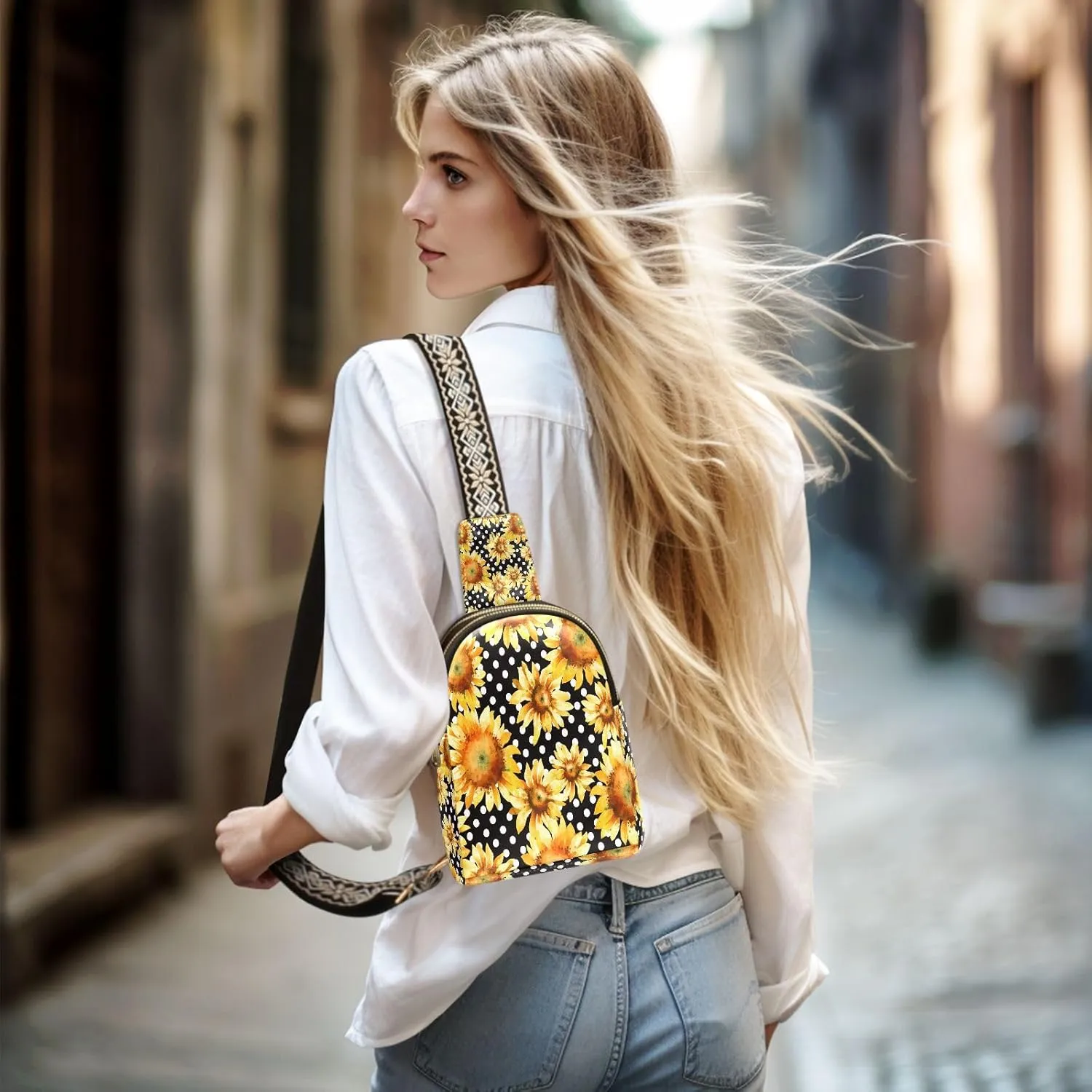 Small Sling Bag for Women Daisy White Flower Trendy Crossbody Bag Fanny PackSummer Floral Leather Chest Bag for Women