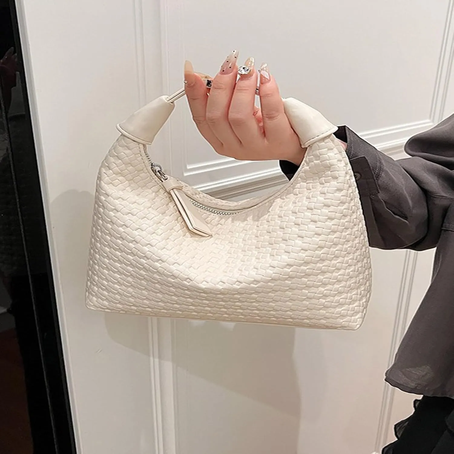 Trendy Shoulder Purses for Women PU Leather Woven Bag Hobo Tote Handbags Cute Crossbody Bags with Zipper Closure