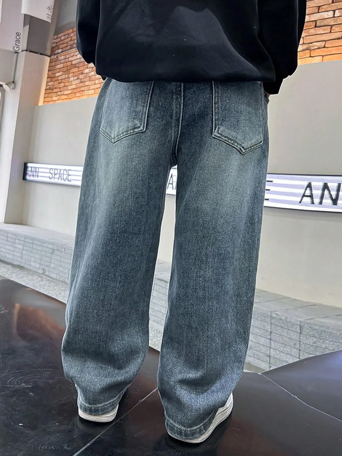 Verdusa Boy's Casual Straight Leg Baggy Jeans Elastic Waist Loose Denim Pants with Pockets