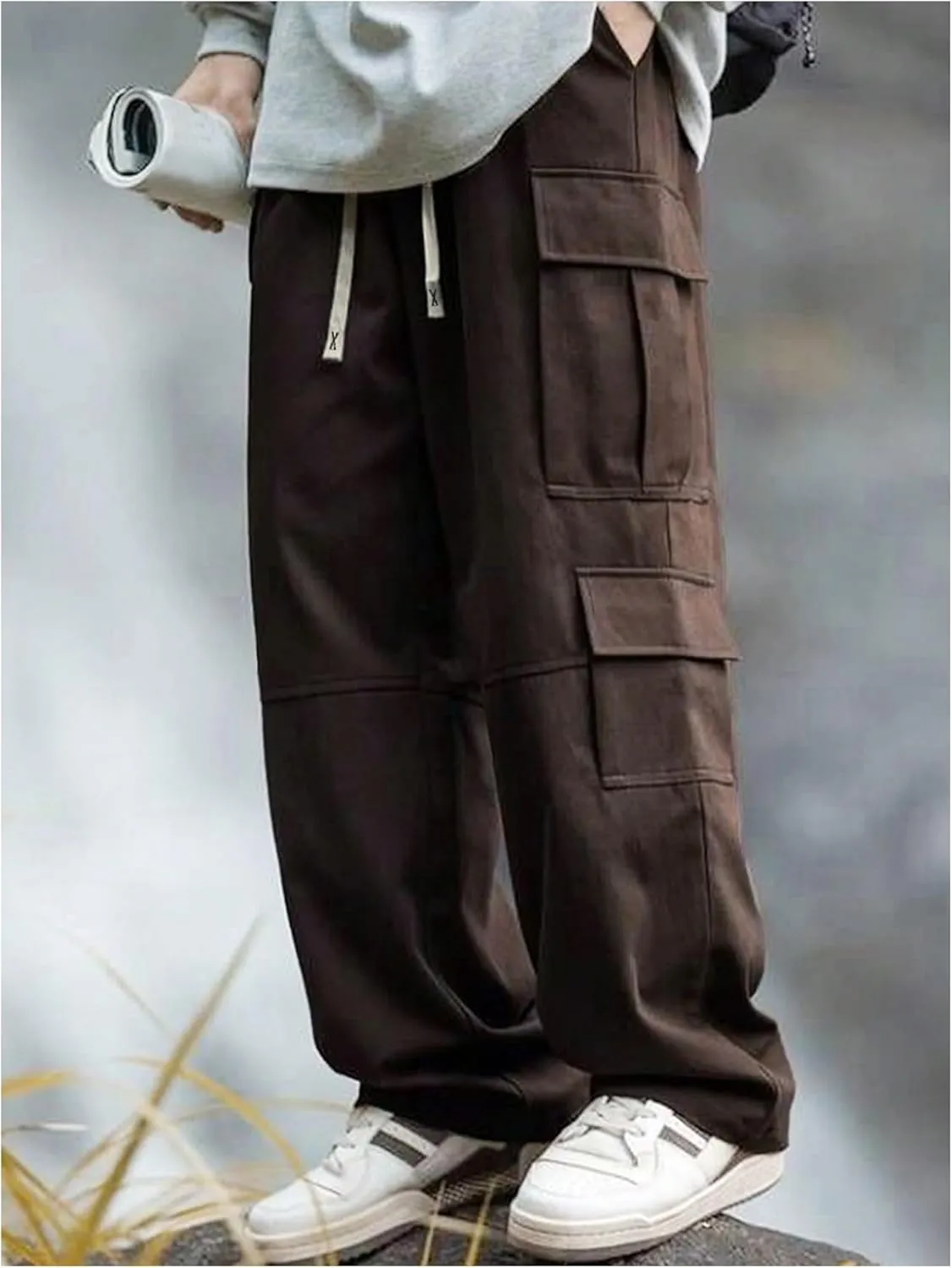 Verdusa Men's Baggy Cargo Pants Drawstring Elastic Waist Flap Pockets Loose Pants