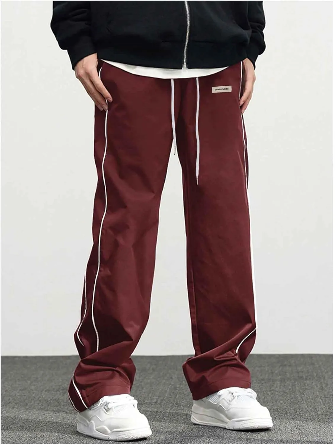 Verdusa Men's Track Pants Straight Leg Acitve Streetwear Elastic Waist Parachute Pants with Pockets