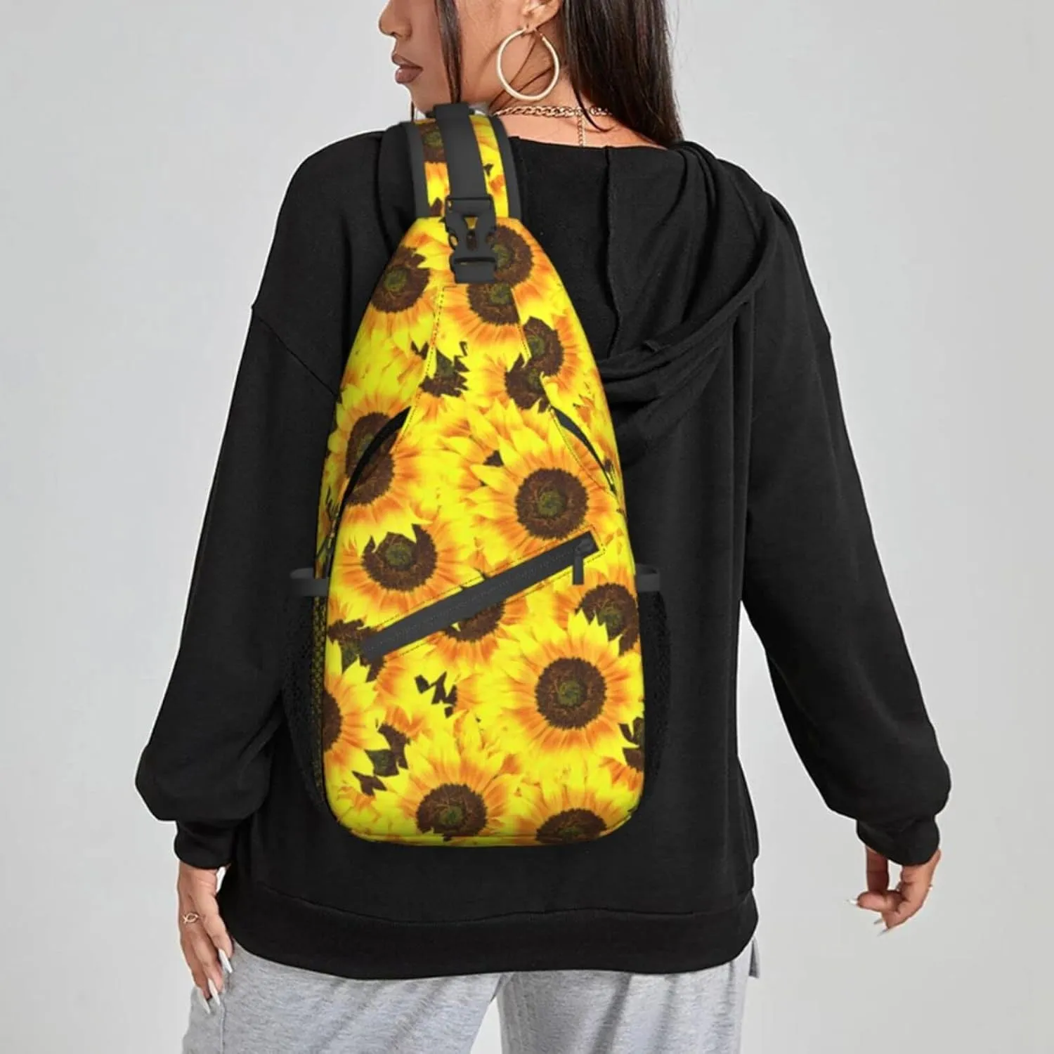 Women Bright Sunflowers Crossbody Sling Backpack for Men Chest Bag Shoulder Bag Lightweight One Strap Backpack Travel Outdoor Daypack