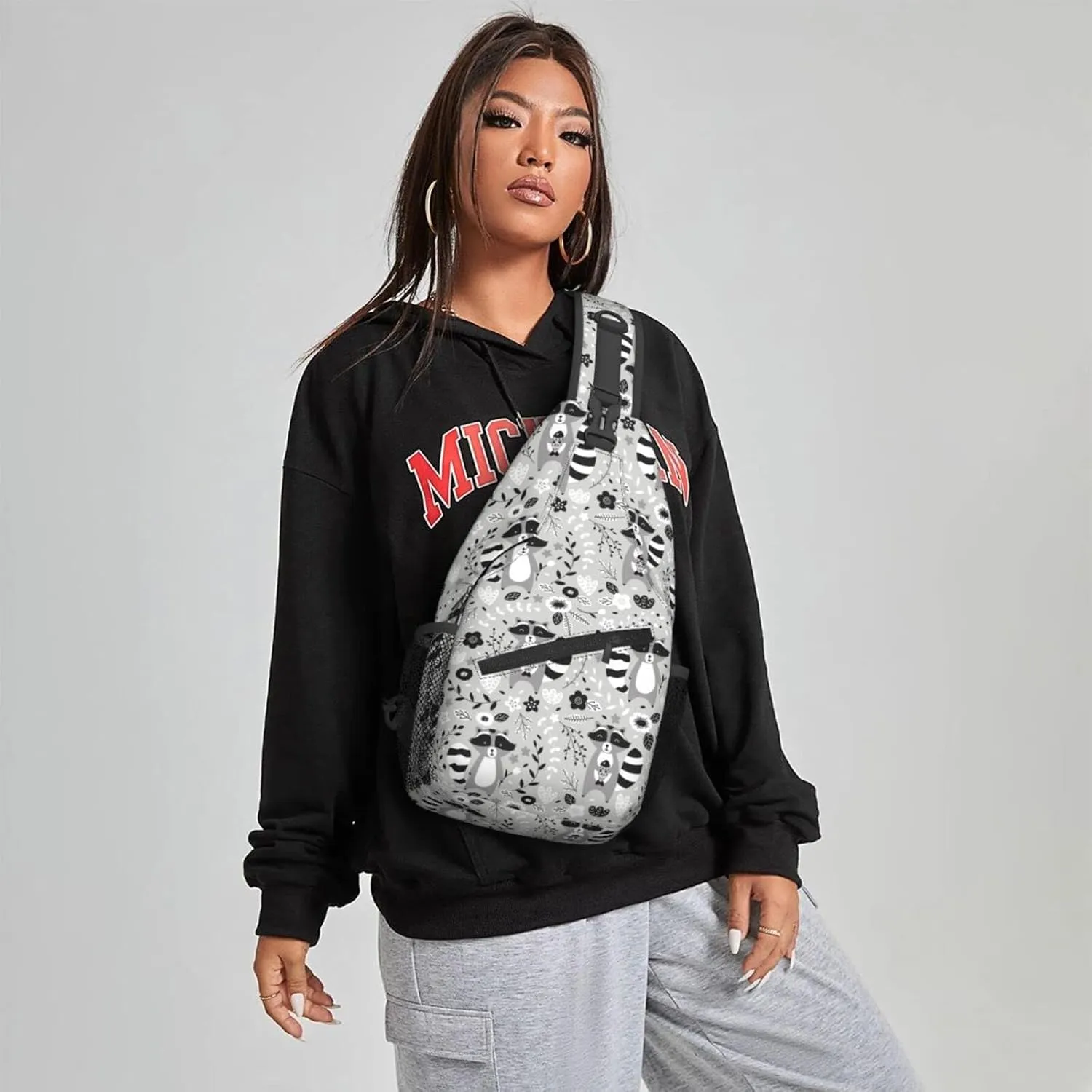 Women Cartoon Animals Raccoon Crossbody Sling Backpack for Men Chest Bag Shoulder Bag Lightweight One Strap Backpack Travel Outdoor Daypack